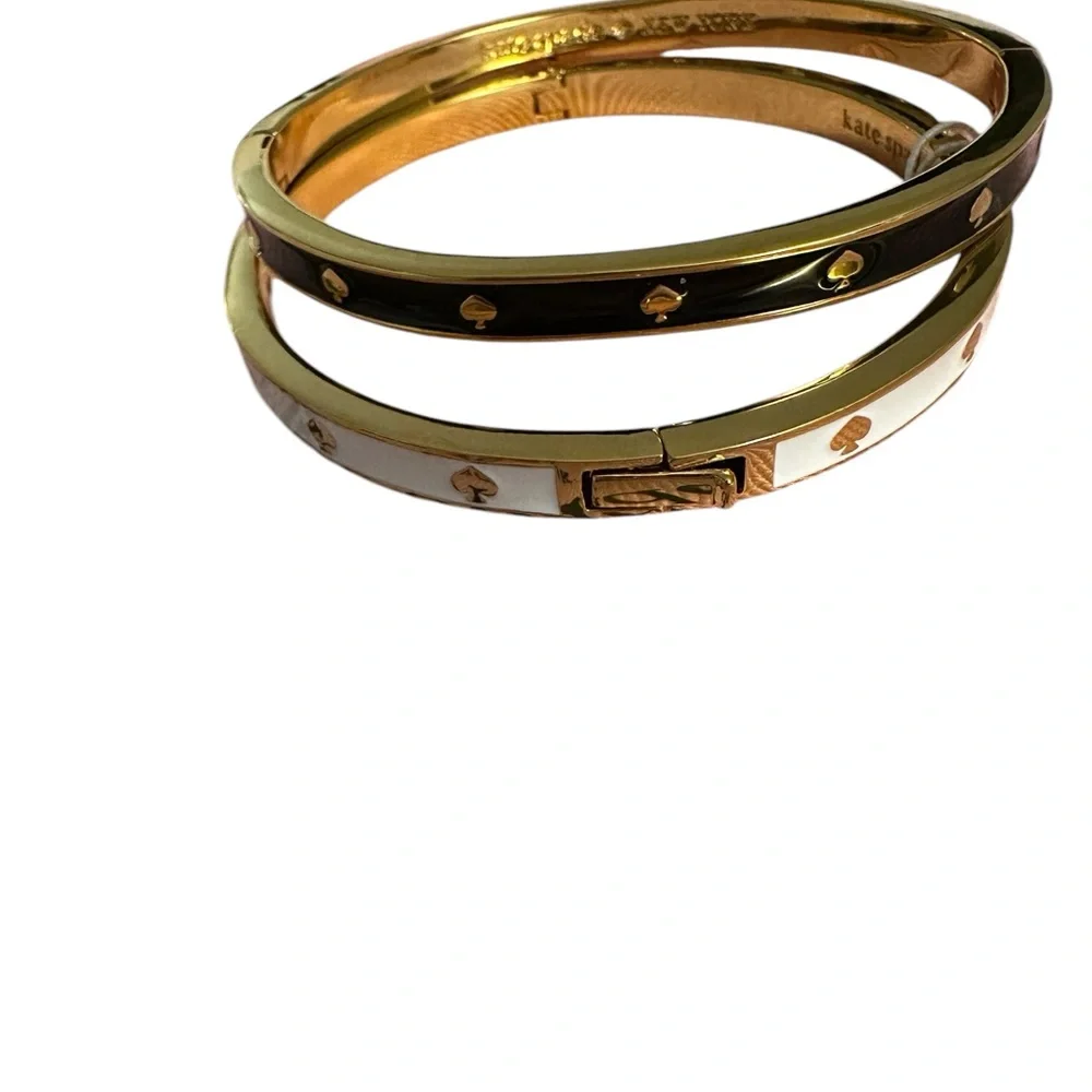 Kate Spade Set Black and White Spot the Spade Enamel Hinged Bangles NWOT - Picture 3 of 9